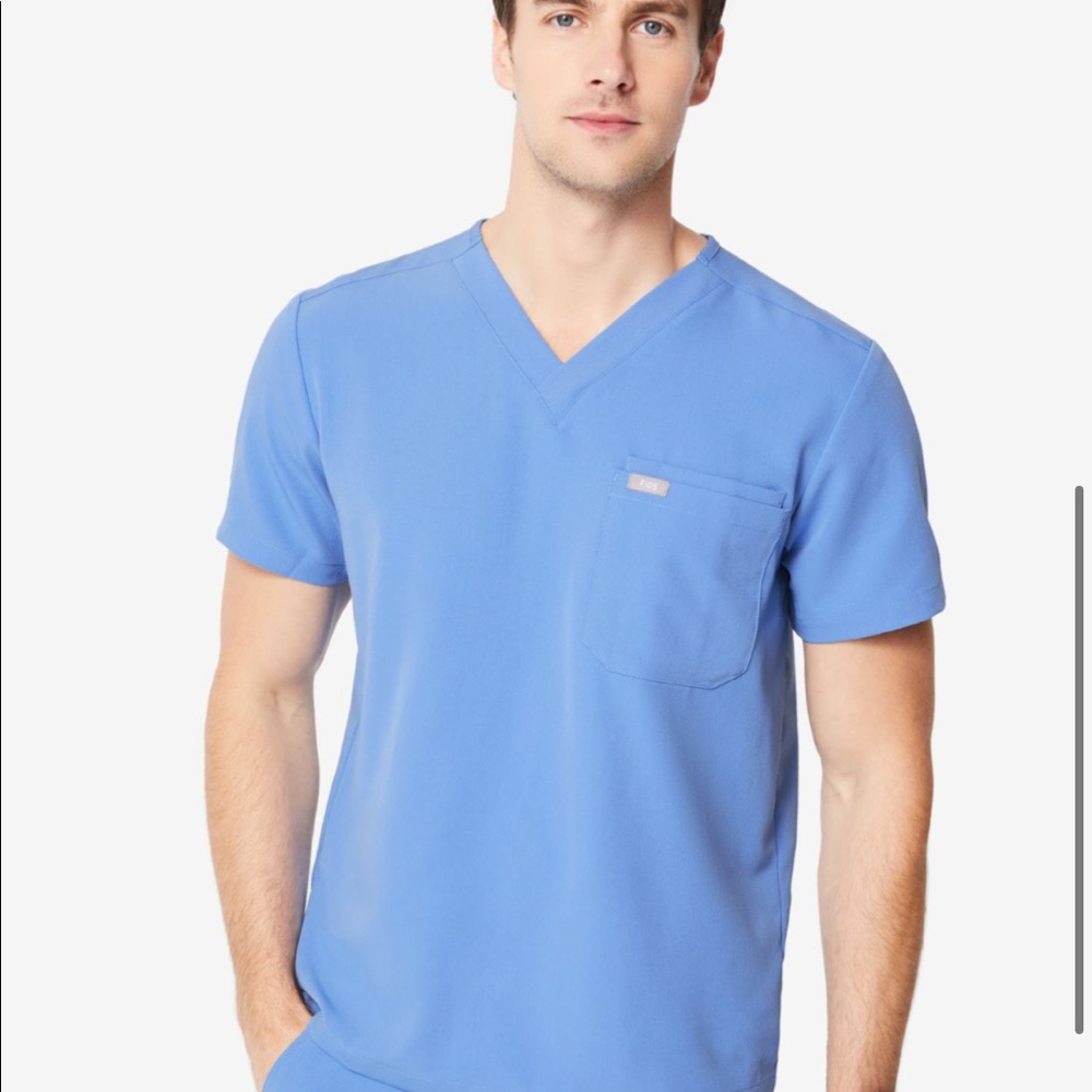 Figs men’s large Ciel Blue scrubs, top and joggers